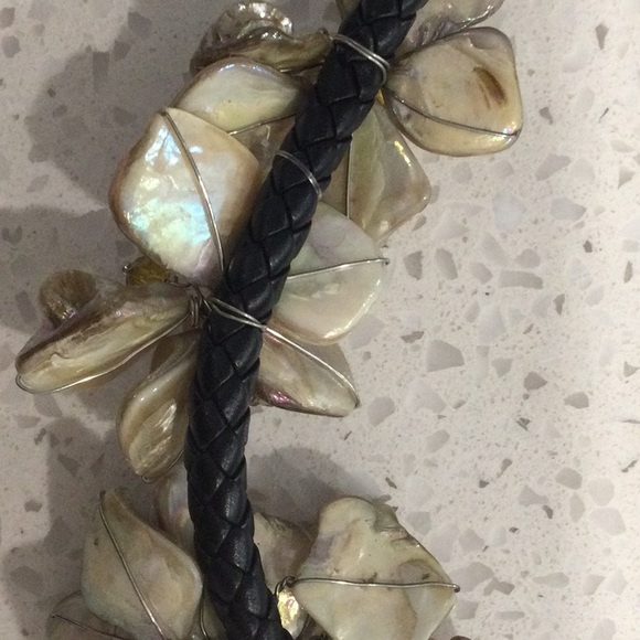 NECKLACES FLORALS - Picture 13 of 15